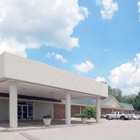 Econo Lodge Corinth Екстериор снимка