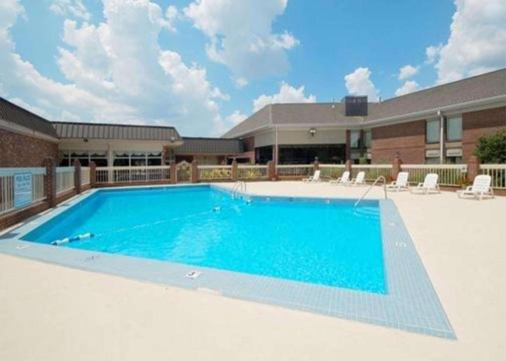 Econo Lodge Corinth Съоръжения снимка