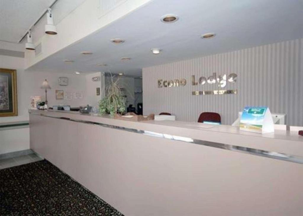 Econo Lodge Corinth Интериор снимка